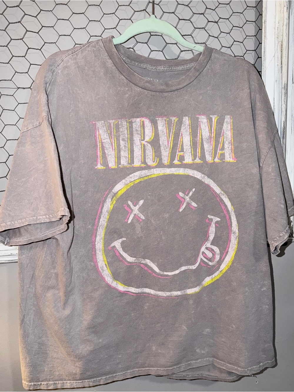 NIRVANA Kids Short Sleeve Graphic Tee in Faded Gray with Pink & Yellow Print